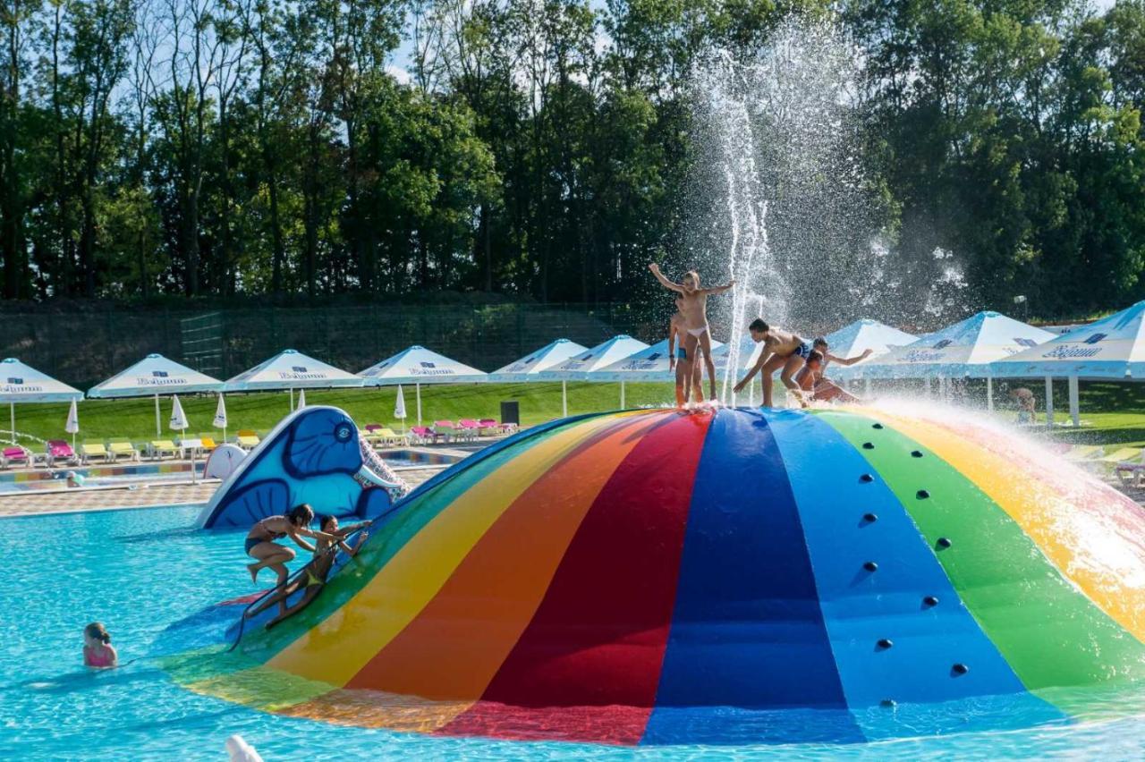 Drevny Grad Park-Hotel Lviv Buitenkant foto