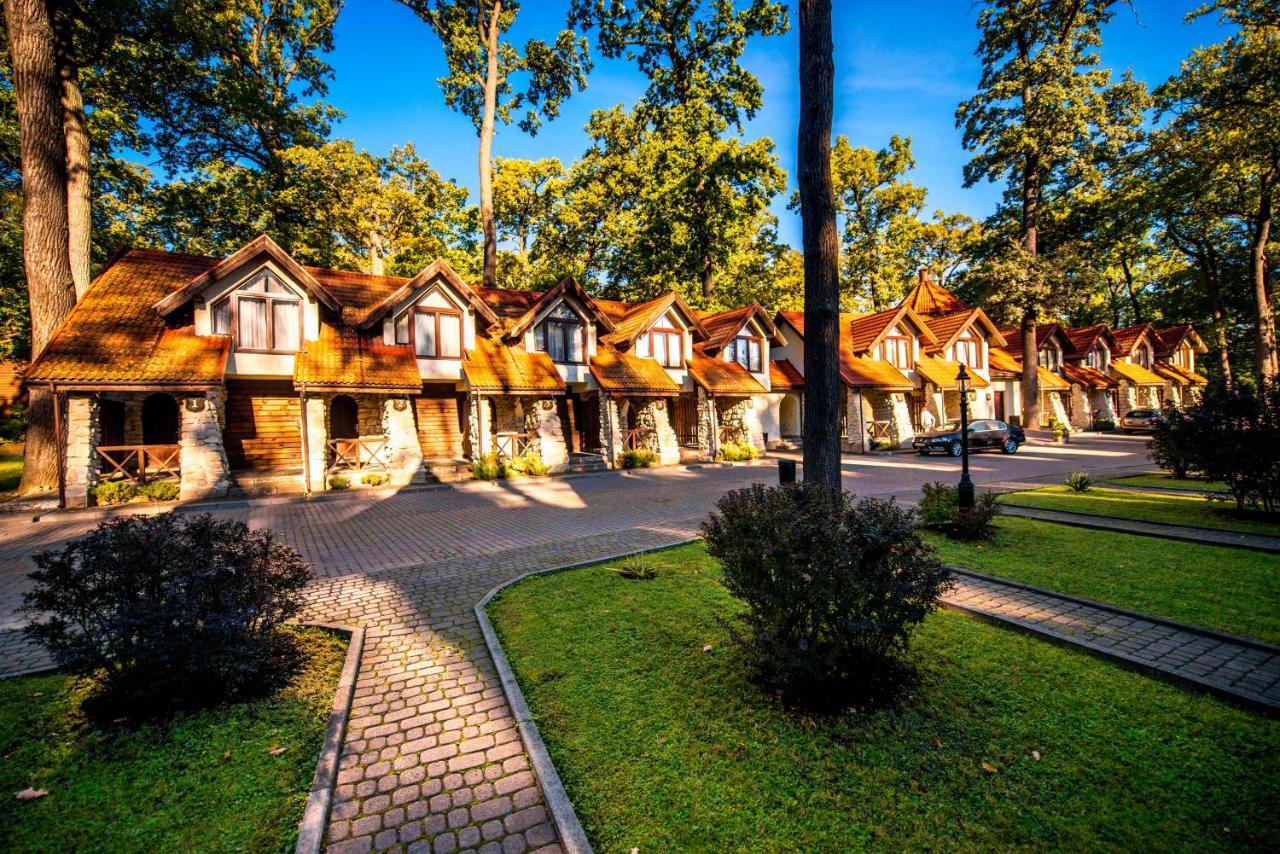 Drevny Grad Park-Hotel Lviv Buitenkant foto