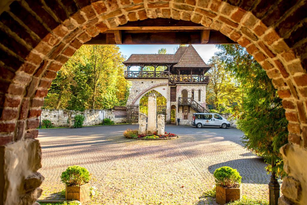 Drevny Grad Park-Hotel Lviv Buitenkant foto